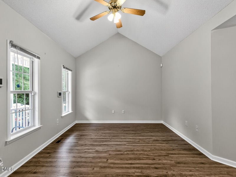 112 Burt St, Holly Springs, NC 27540