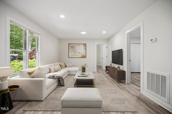 112 Carmichael Ct, Cary, NC 27511