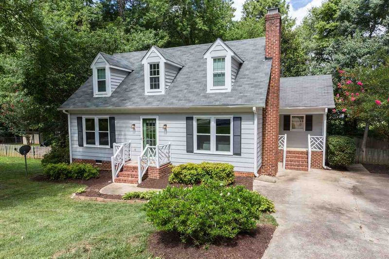112 Coatbridge Cir, Cary, NC 27511