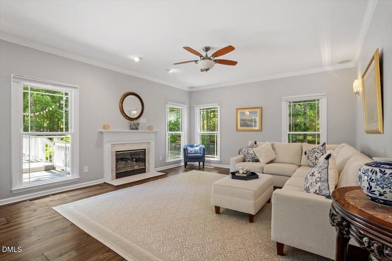 112 Conway Ct, Cary, NC 27513