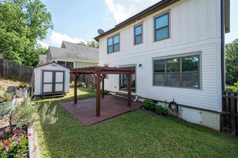 112 Cooke St, Raleigh, NC 27601