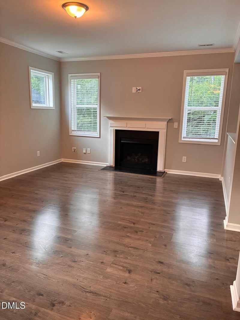 112 W Copenhaver Dr, Clayton, NC 27527