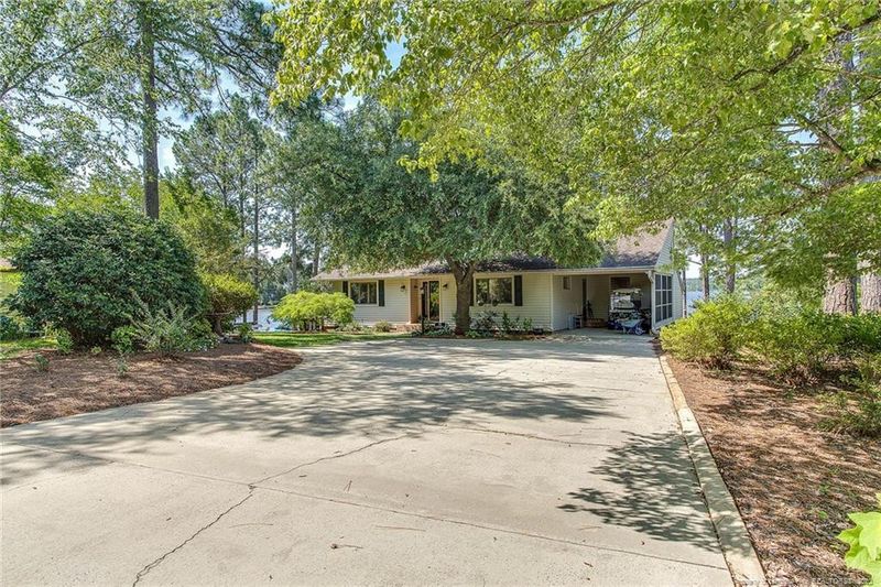 112 Cove Ldg, Sanford, NC 27332