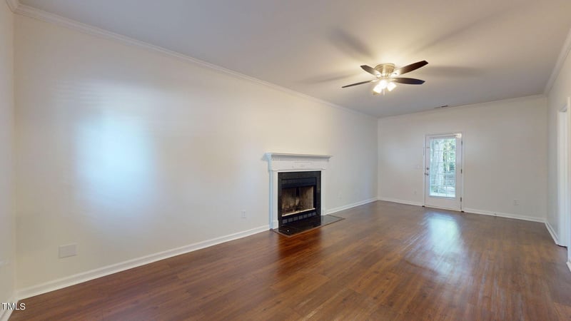 112 Creek Haven Dr, Holly Springs, NC 27540