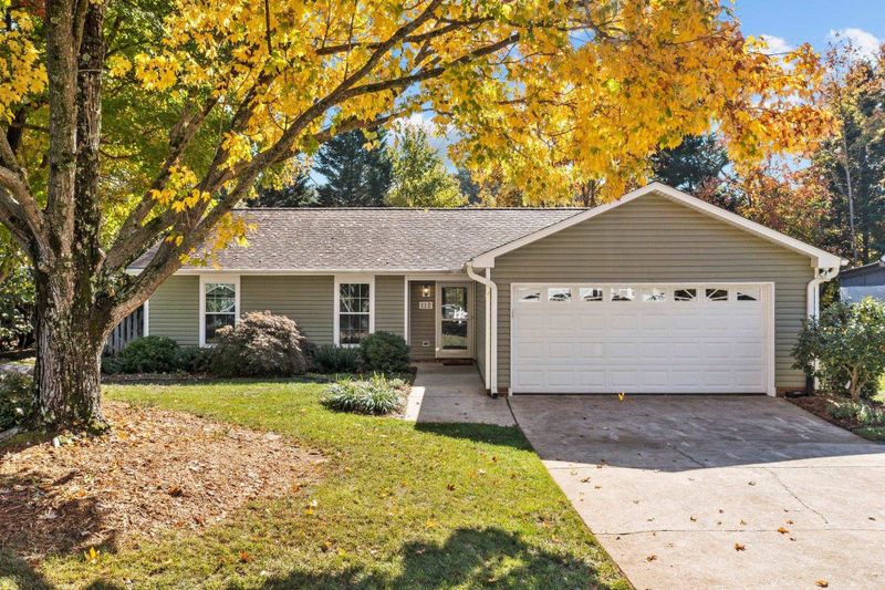 112 Cricket Hill Ln, Cary, NC 27513