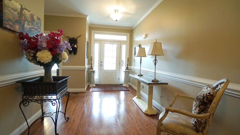 112 Diggory Dr, Holly Springs, NC 27540