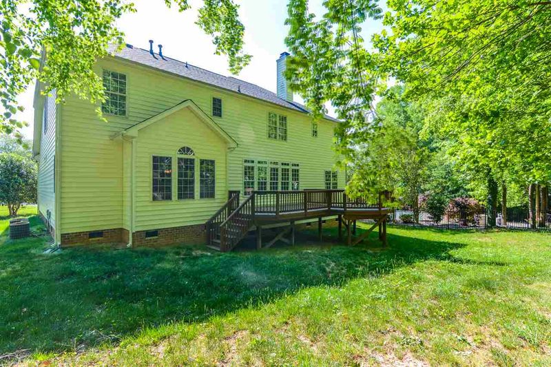 112 Drakewood Pl, Cary, NC 27518