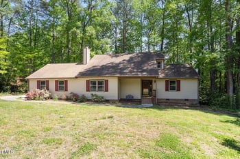 112 Ed Simmons Ct, Cary, NC 27511