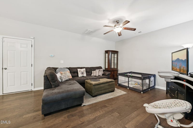 112 Edgefield St, Clayton, NC 27520