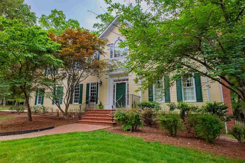 112 Ellsworth Pl, Chapel Hill, NC 27516