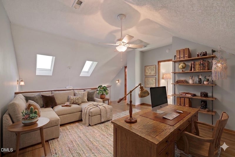112 Essex Dr, Chapel Hill, NC 27514