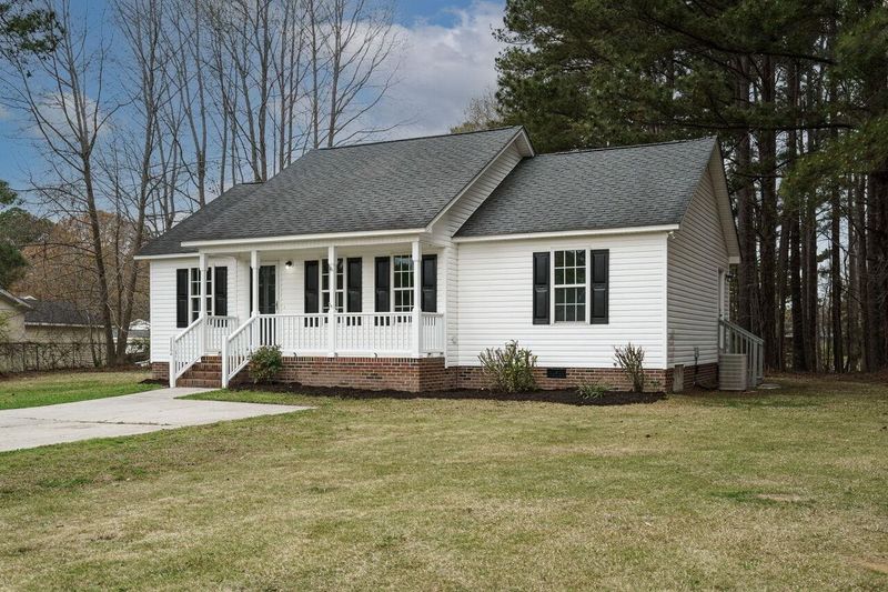 112 Evergreen Cir, Clayton, NC 27520