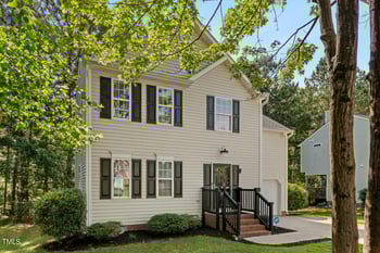 112 Fairford Dr, Holly Springs, NC 27540