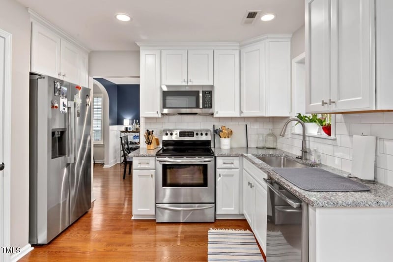 112 Fairford Dr, Holly Springs, NC 27540