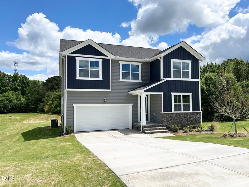 112 Fast Pitch Ln, Four Oaks, NC 27524