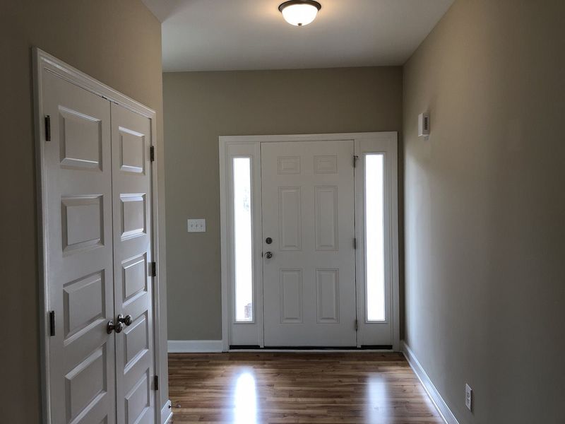 112 Fender Dr, Zebulon, NC 27597