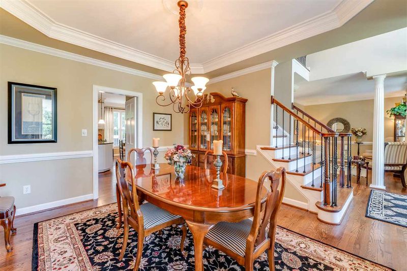 112 Flying Leaf Ct, Cary, NC 27513
