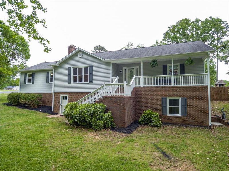 112 Forest Dr, Graham, NC 27253