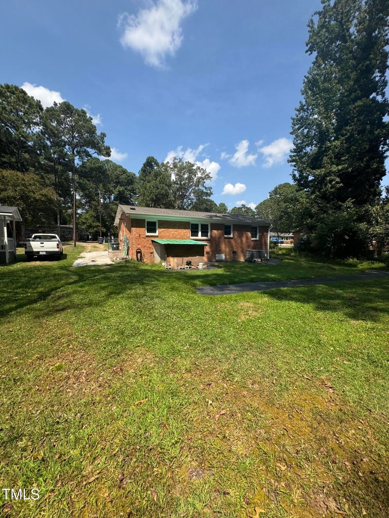 112 Franklin St, Zebulon, NC 27597