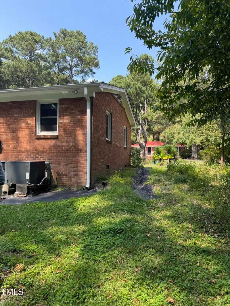 112 Franklin St, Zebulon, NC 27597