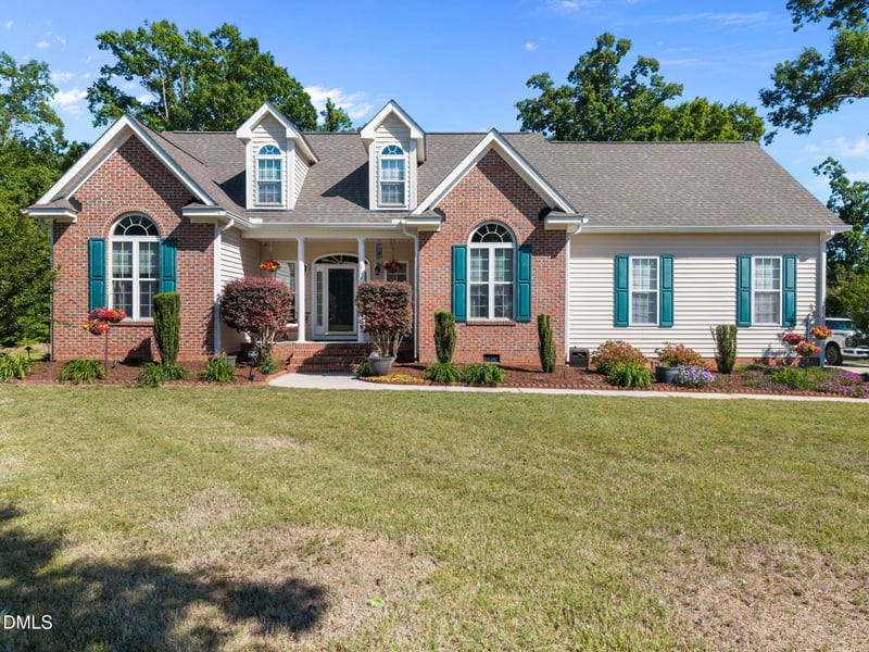 112 Gibbons Dr, Garner, NC 27529