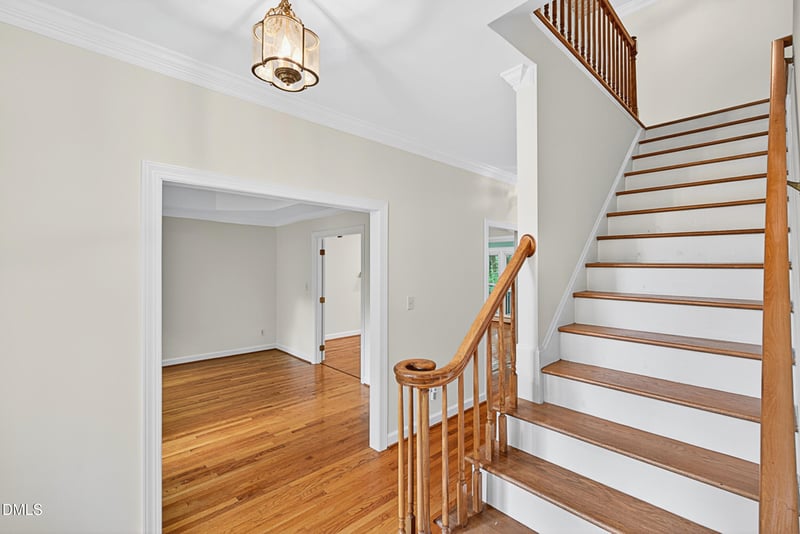 112 Glen Abbey Dr, Cary, NC 27513