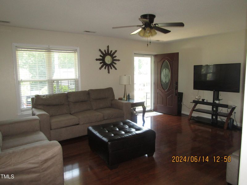 112 Gracie Ln, Clayton, NC 27520