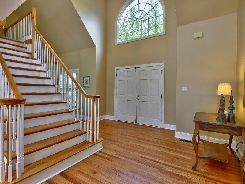112 Grey Horse Dr, Cary, NC 27513
