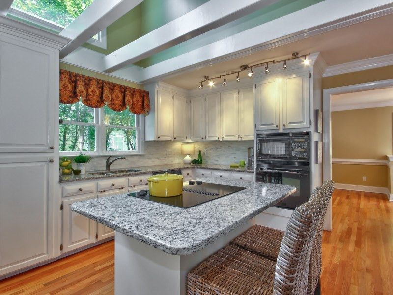 112 Grey Horse Dr, Cary, NC 27513