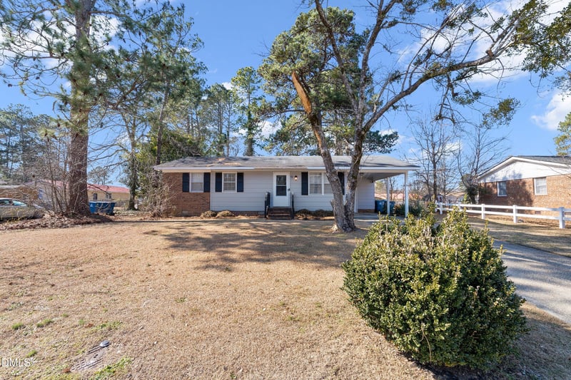 112 Gulf Dr, Dunn, NC 28334