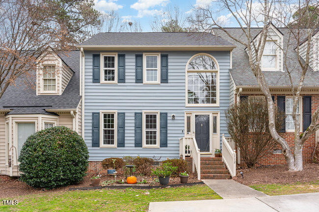 112 Halsmer Ct, Apex, NC 27502