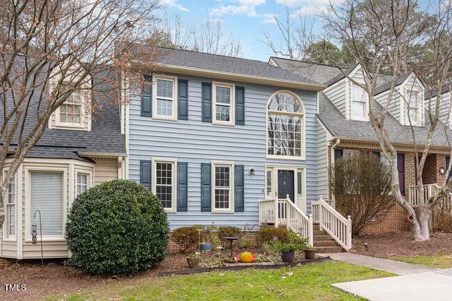 112 Halsmer Ct, Apex, NC 27502