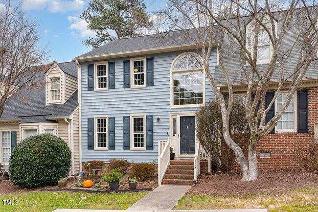 112 Halsmer Ct, Apex, NC 27502