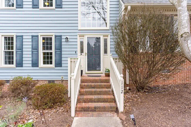 112 Halsmer Ct, Apex, NC 27502
