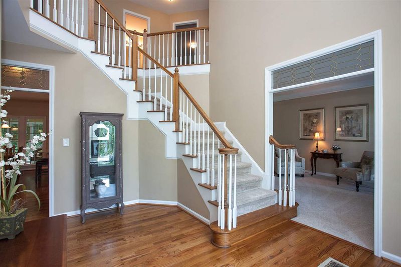 112 Heart Pine Dr, Cary, NC 27518
