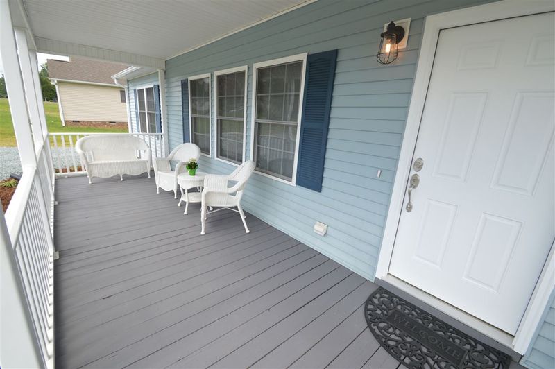 112 Hill Ave N, Hillsborough, NC 27278