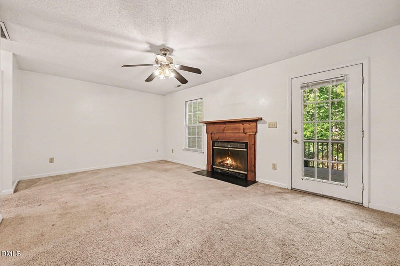 112 Hollow Oak Dr, Durham, NC 27713