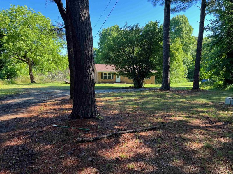 112 Holman Dr, Hillsborough, NC 27278