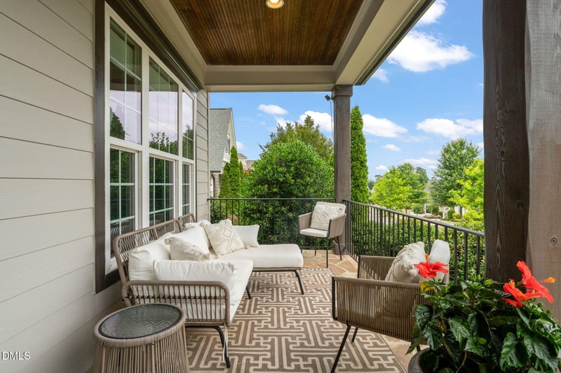 112 Honeyridge Ln, Holly Springs, NC 27540