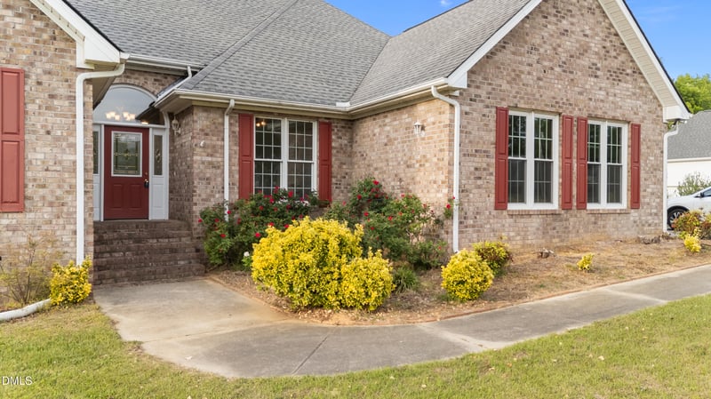 112 Hood Farm Rd, Clayton, NC 27520
