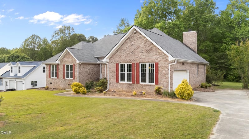 112 Hood Farm Rd, Clayton, NC 27520