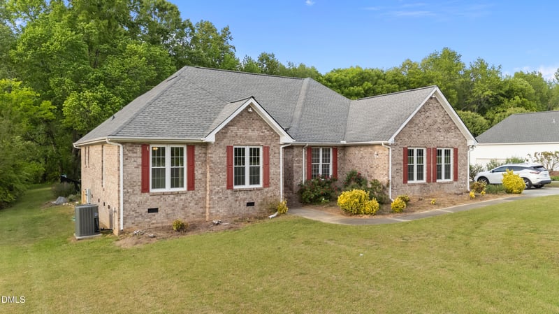 112 Hood Farm Rd, Clayton, NC 27520