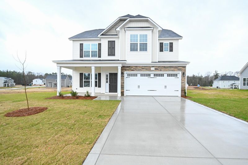 112 Hungry Creek Dr, Erwin, NC 28339