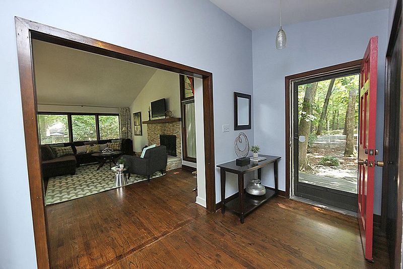 112 Hunter Hill Rd, Chapel Hill, NC 27516