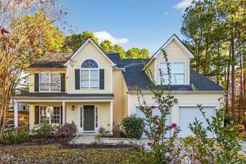 112 Jasmine Valley Ct, Holly Springs, NC 27540