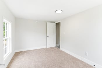 112 Jefferson St, Burlington, NC 27217