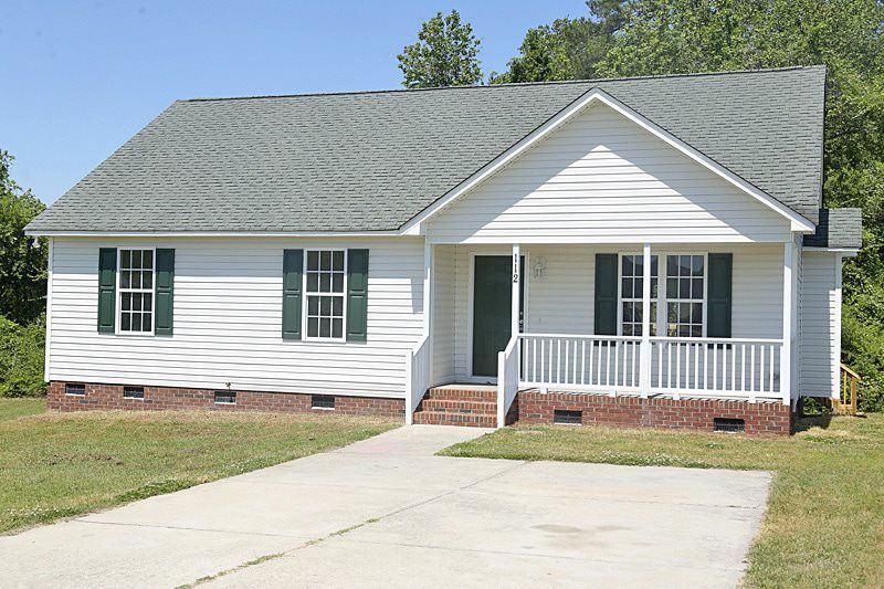 112 Joey Cir, Smithfield, NC 27577