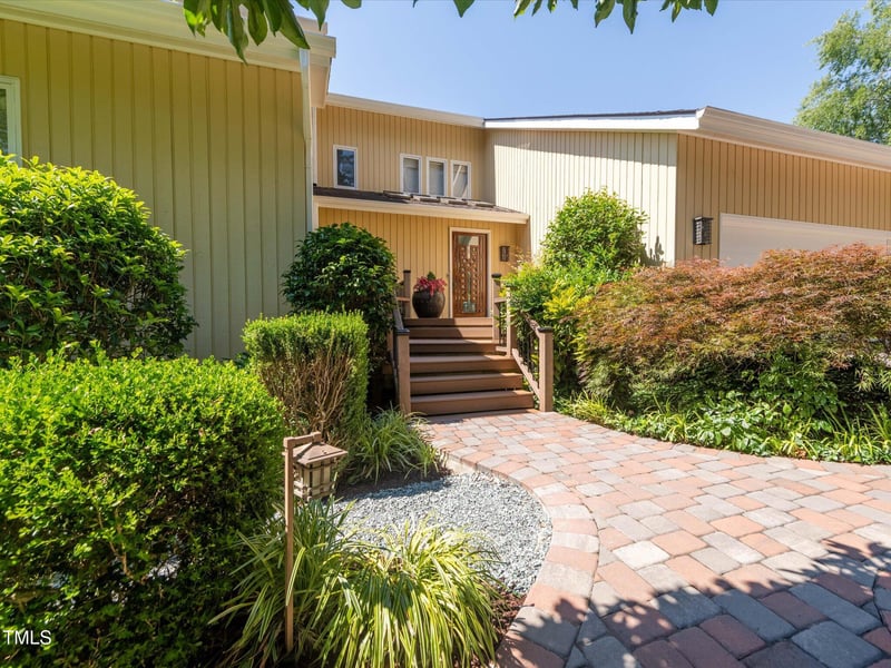 112 Lancaster Dr, Chapel Hill, NC 27517