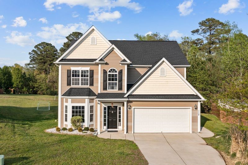112 Linwater Way, Holly Springs, NC 27540