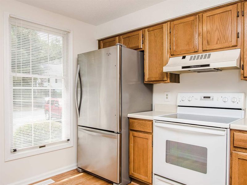 112 Luxon Pl, Cary, NC 27513